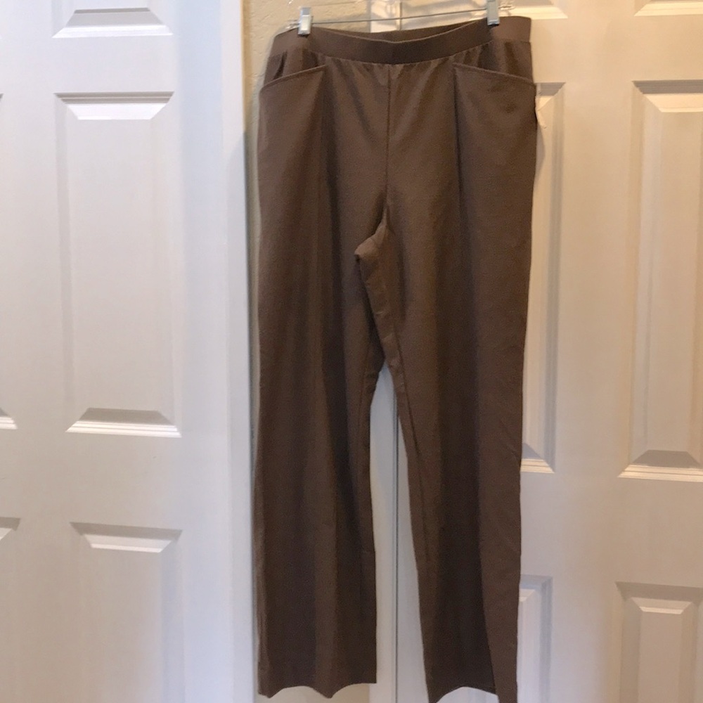 New, brown knit pants from Weekenders.